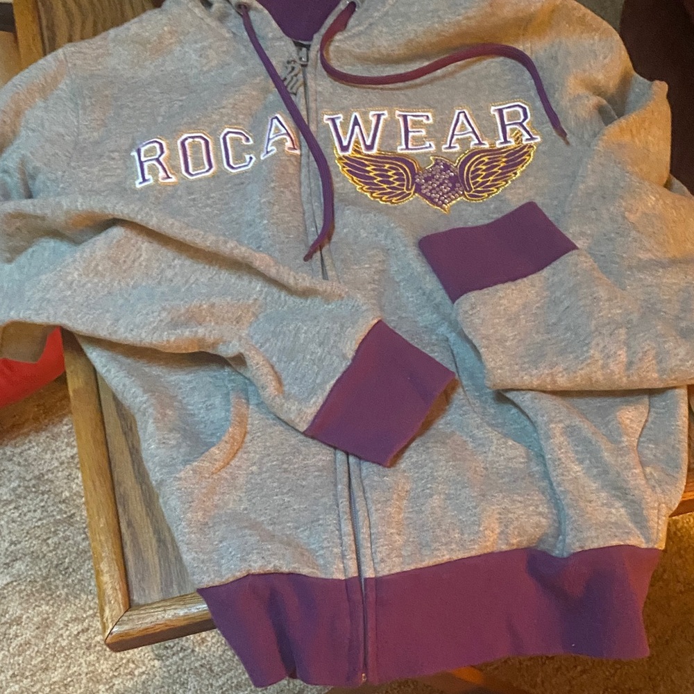 Rocawear Gray Hoodie with Purple Details girls medium